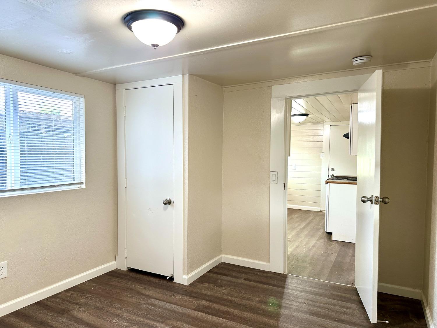 922 E Street Reedley, CA 93654 - Photo 20 of 24