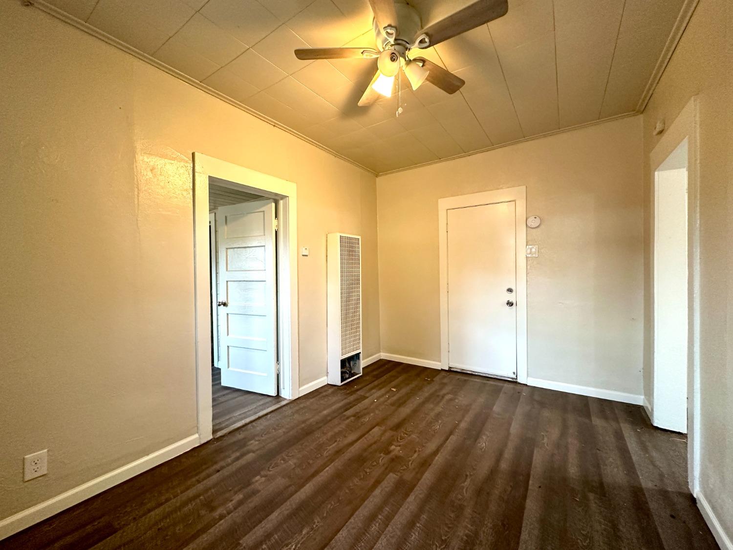 922 E Street Reedley, CA 93654 - Photo 21 of 24
