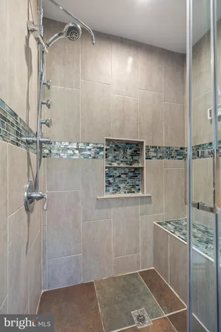 a view of a hallway with closet