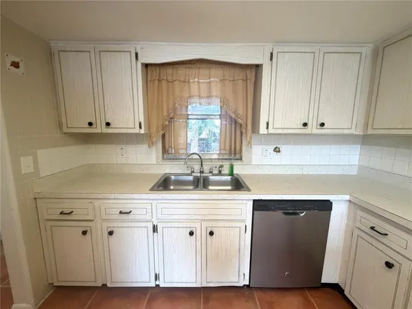 $2,199 | Undisclosed Address, Orlando, FL 32818