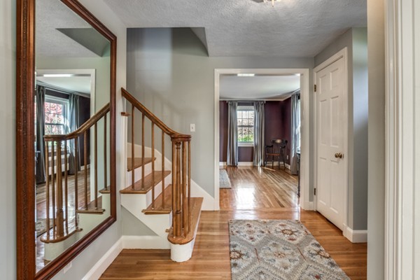 61 Meadowbrook Road Needham, MA 02492 - Photo 6 of 30