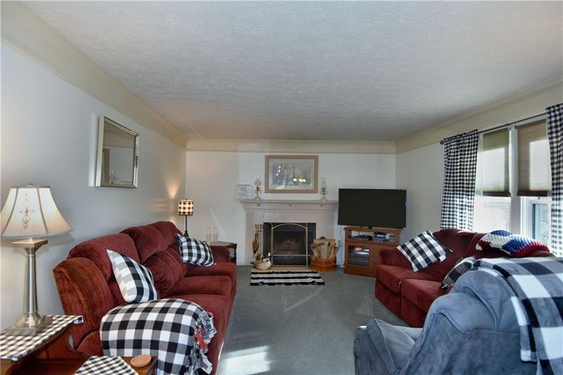 3076 Haberlein Road Gibsonia, PA 15044 - Photo 9 of 25 Gallery Image 9