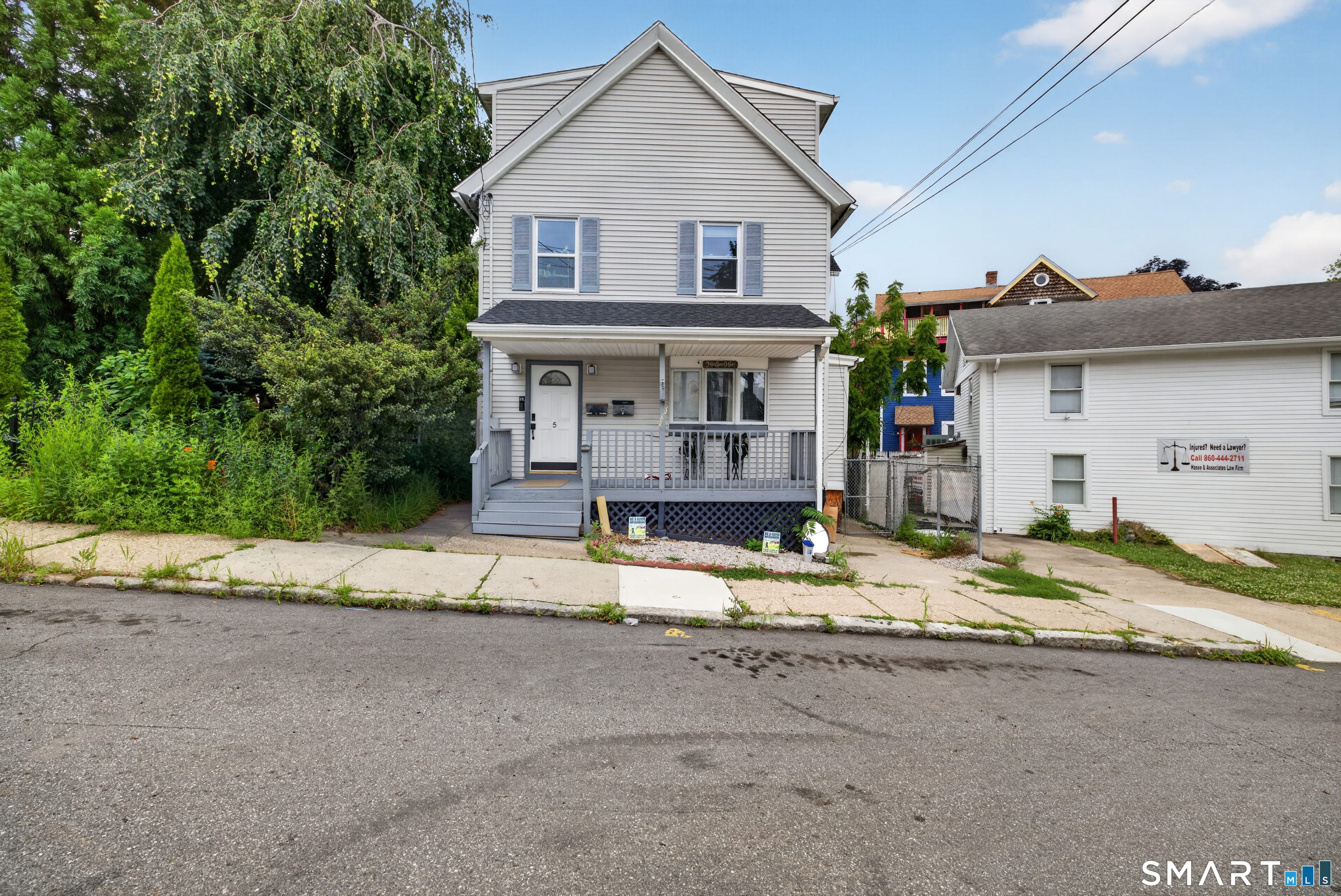 5 Manwaring Street New London, CT 06320 - Photo 2 of 29