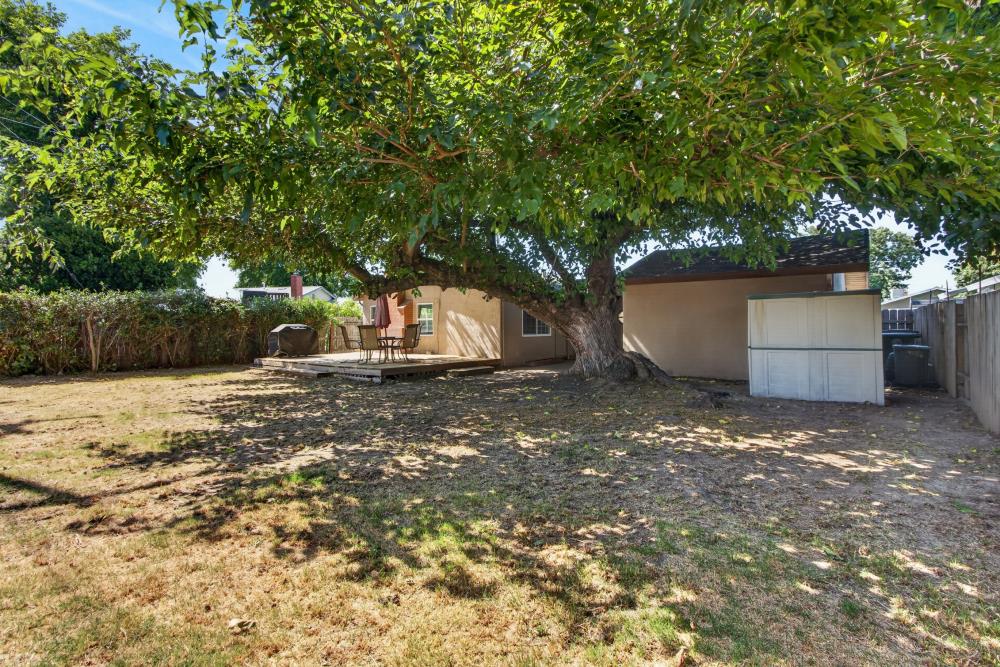 7212 Midnight Way Citrus Heights, CA 95621 - Photo 31 of 34