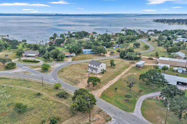 $348,900 | 338 Golden Beach Drive, Buchanan Dam, TX 78609