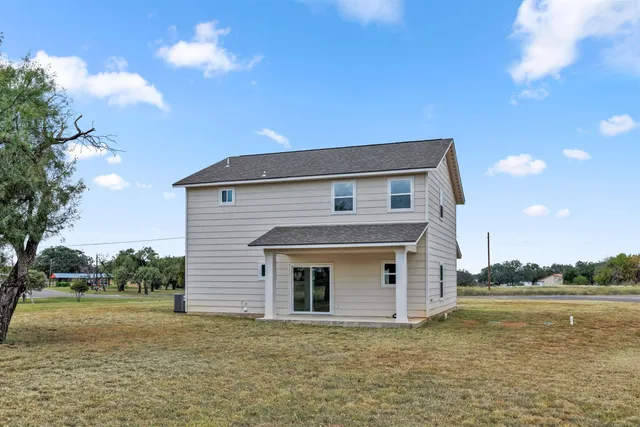 $348,900 | 338 Golden Beach Drive, Buchanan Dam, TX 78609