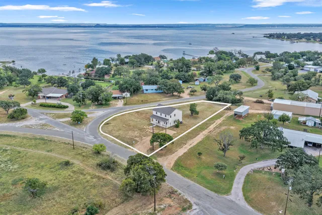 $348,900 | 338 Golden Beach Drive, Buchanan Dam, TX 78609