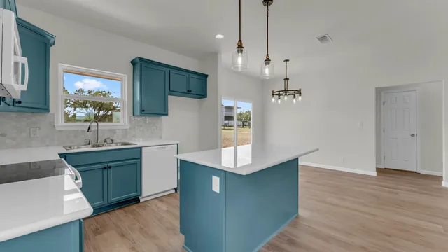 $348,900 | 338 Golden Beach Drive, Buchanan Dam, TX 78609