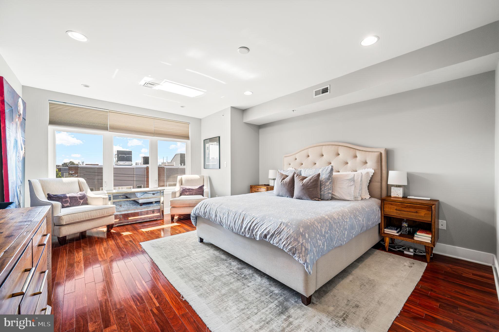 1711 Montrose Street Philadelphia, PA 19146 - Photo 17 of 28 Fourth Floor Primary Suite