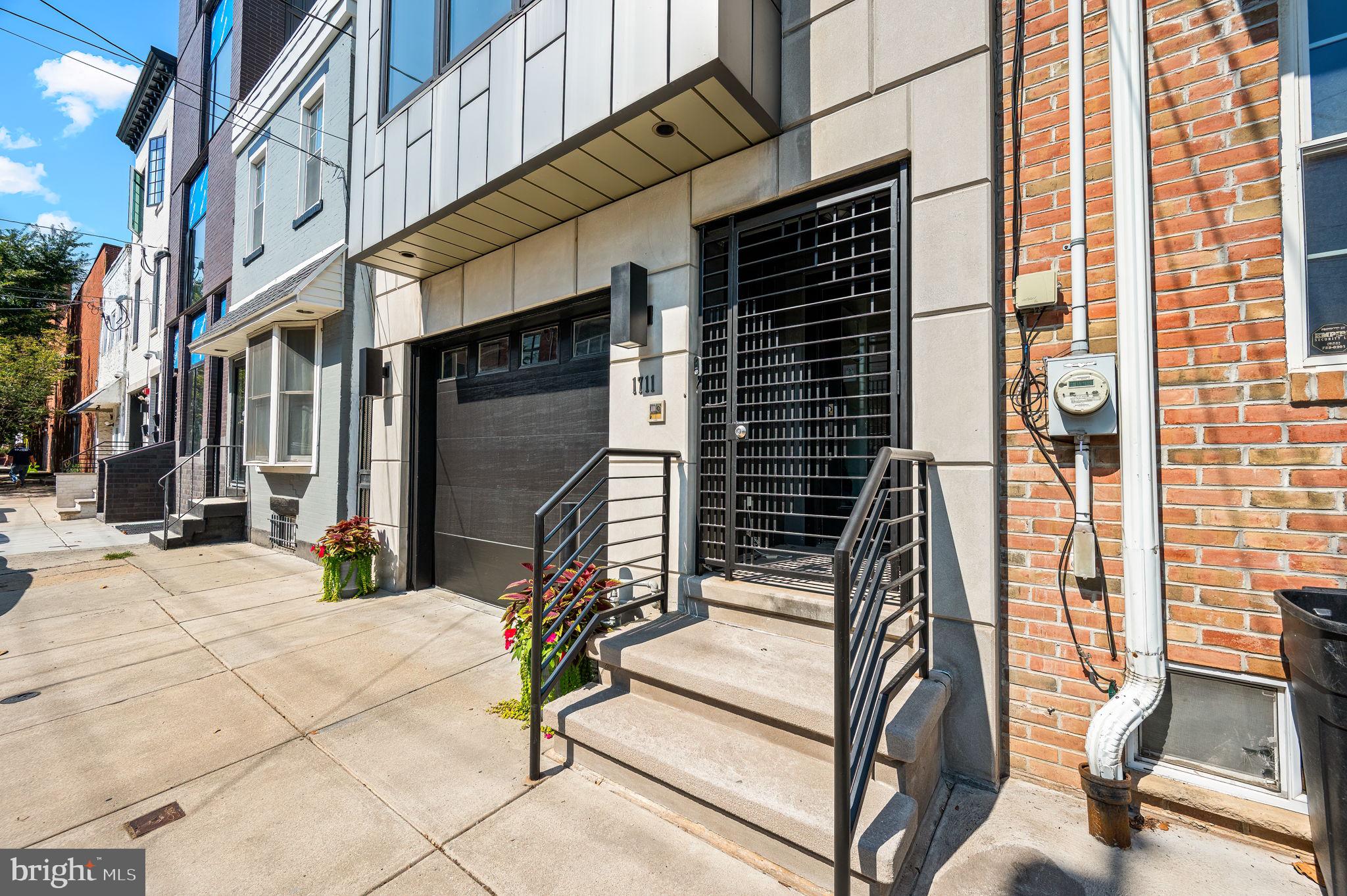 1711 Montrose Street Philadelphia, PA 19146 - Photo 23 of 28 Exterior/Garage
