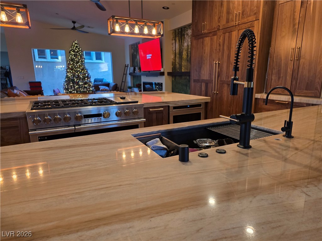 2817 High View Drive Henderson, NV 89014 - Photo 14 of 14