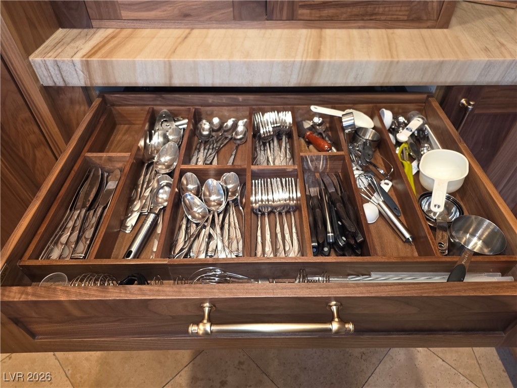 2817 High View Drive Henderson, NV 89014 - Photo 24 of 77 Detailed view of dishwashing machine