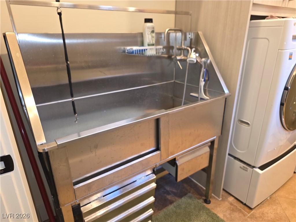 2817 High View Drive Henderson, NV 89014 - Photo 76 of 77