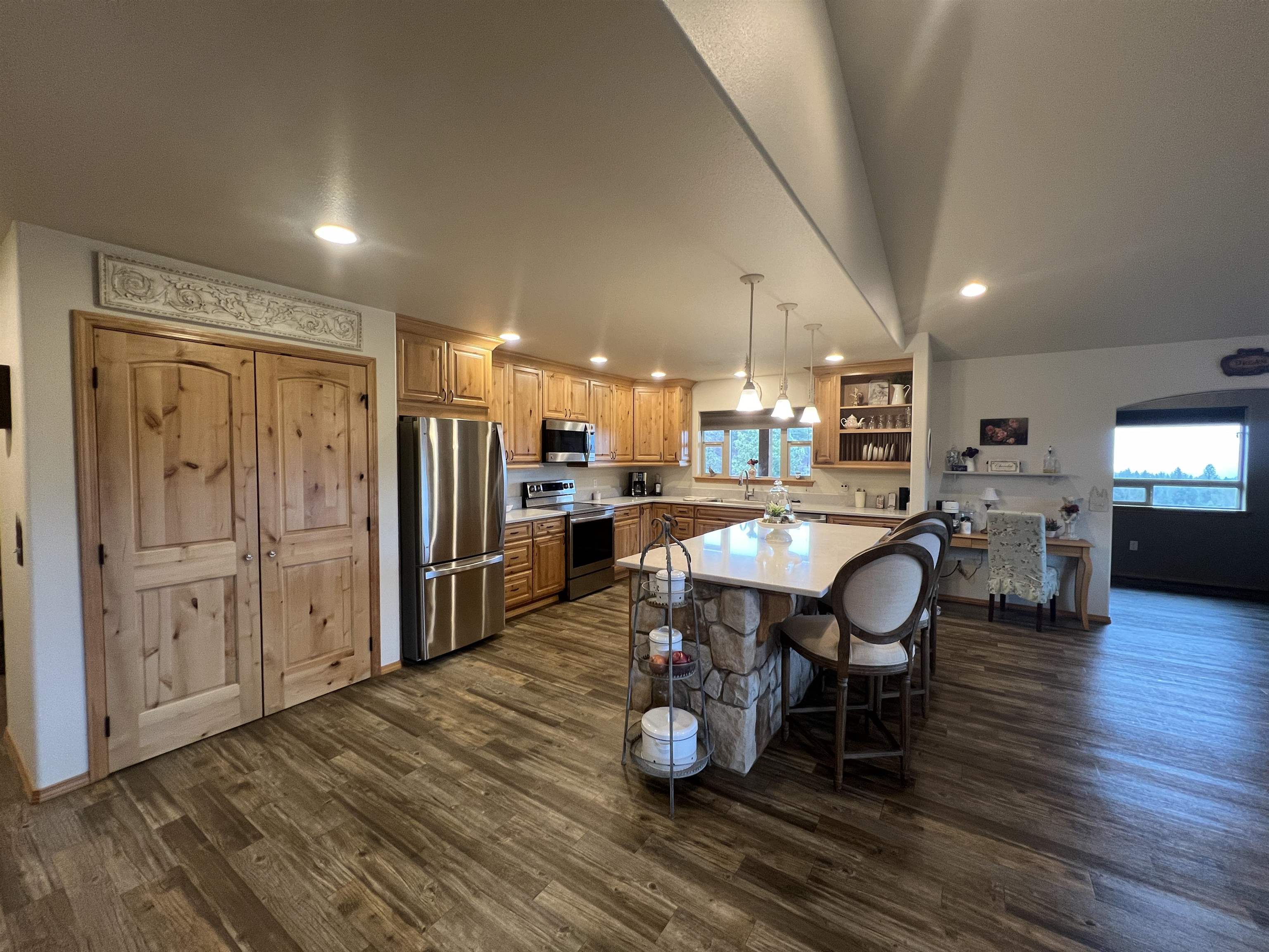 354 Vulcan Mountain Road Curlew, WA 99118 - Photo 16 of 50