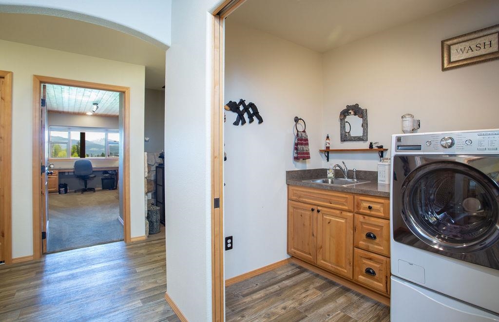 354 Vulcan Mountain Road Curlew, WA 99118 - Photo 29 of 50