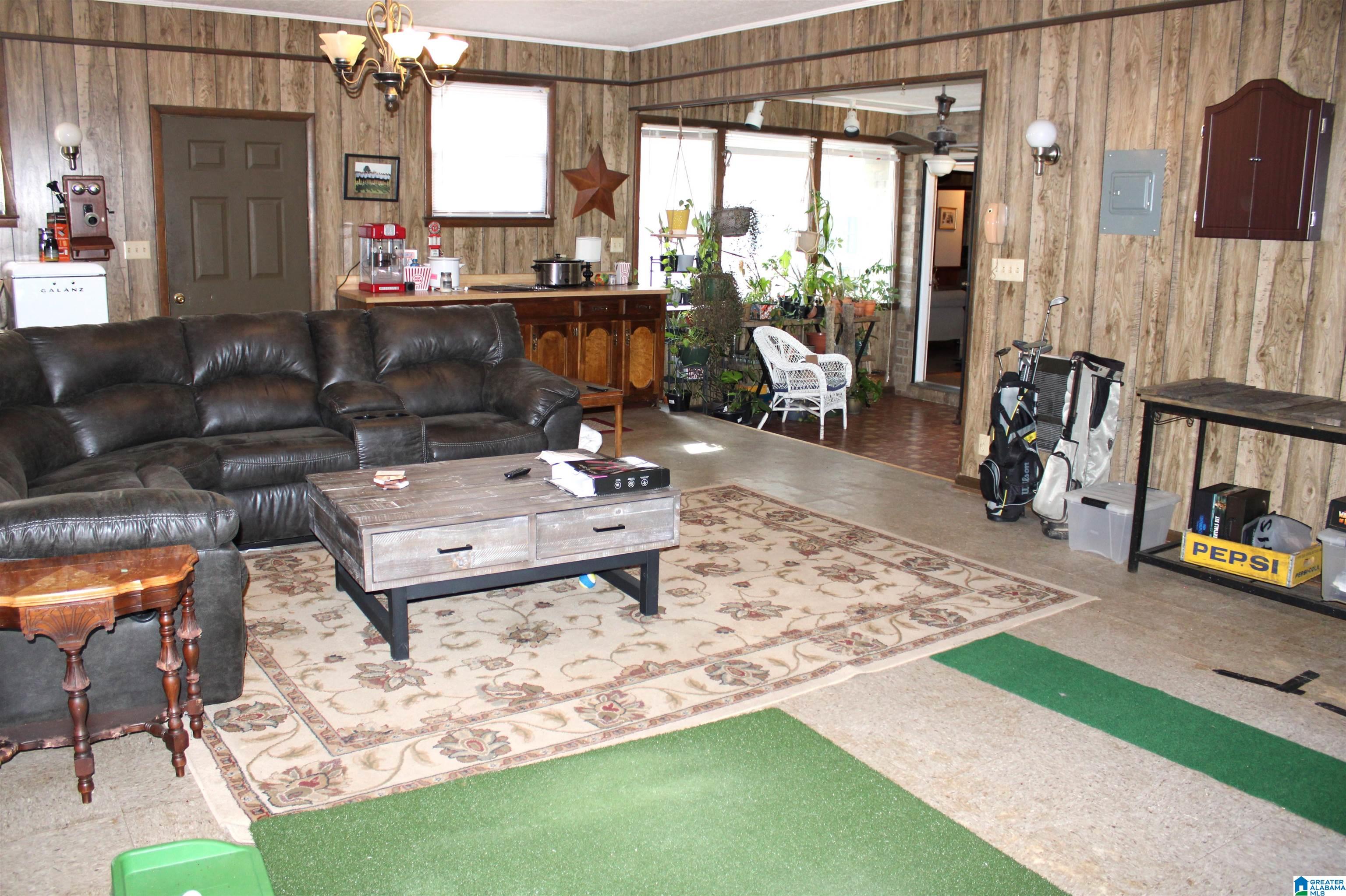 2908 Coleman Road Anniston, AL 36207 - Photo 18 of 45
