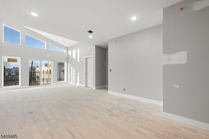 512 South 15th Street Newark, NJ 07103 - Photo 24 of 35 a view of an empty room