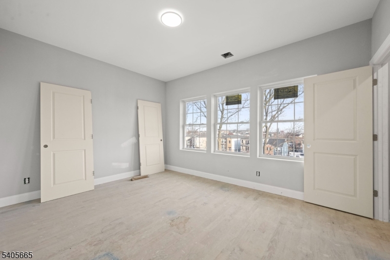 512 South 15th Street Newark, NJ 07103 - Photo 30 of 35 a view of an empty room with a window