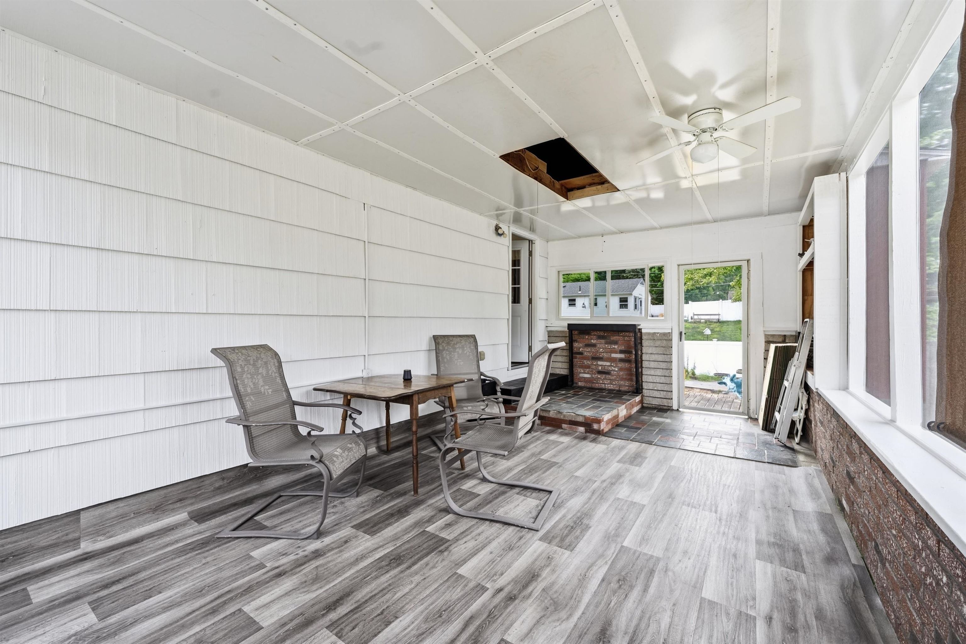 2 Iroquois Road Nashua, NH 03063 - Photo 8 of 36