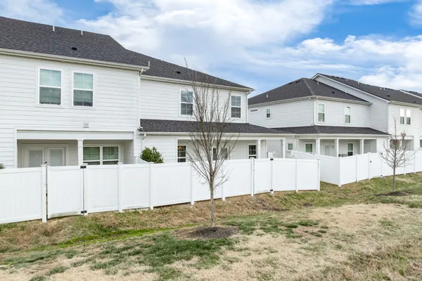 $415,000 | 4240 Spyglass Drive, Murfreesboro, TN 37127