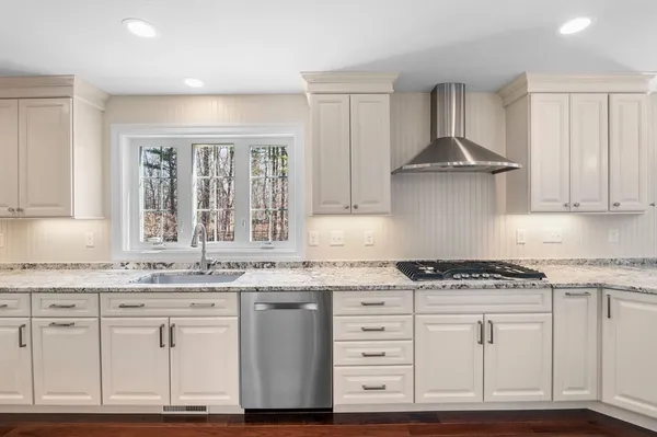 $997,000 | 10 Delray Drive, Haverhill, MA 01832