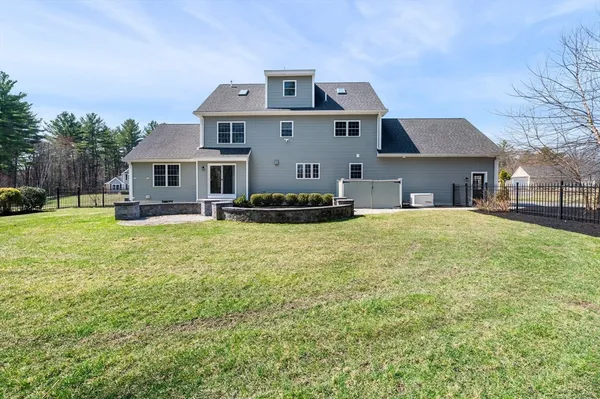 $997,000 | 10 Delray Drive, Haverhill, MA 01832