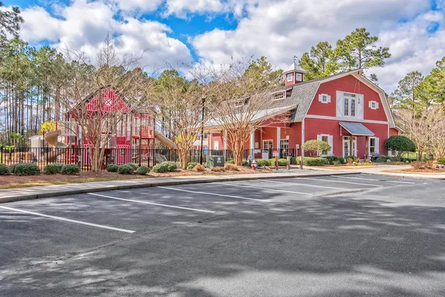 $405,000 | 4816 West Red Maple Circle, Summerville, SC 29485