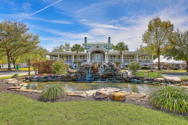 $405,000 | 4816 West Red Maple Circle, Summerville, SC 29485