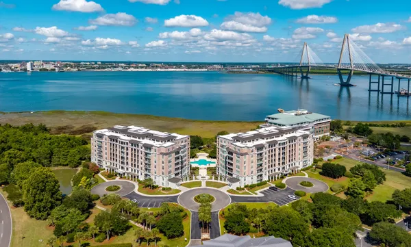 $1,750,000 | 222 South Plaza Court, Mount Pleasant, SC 29464