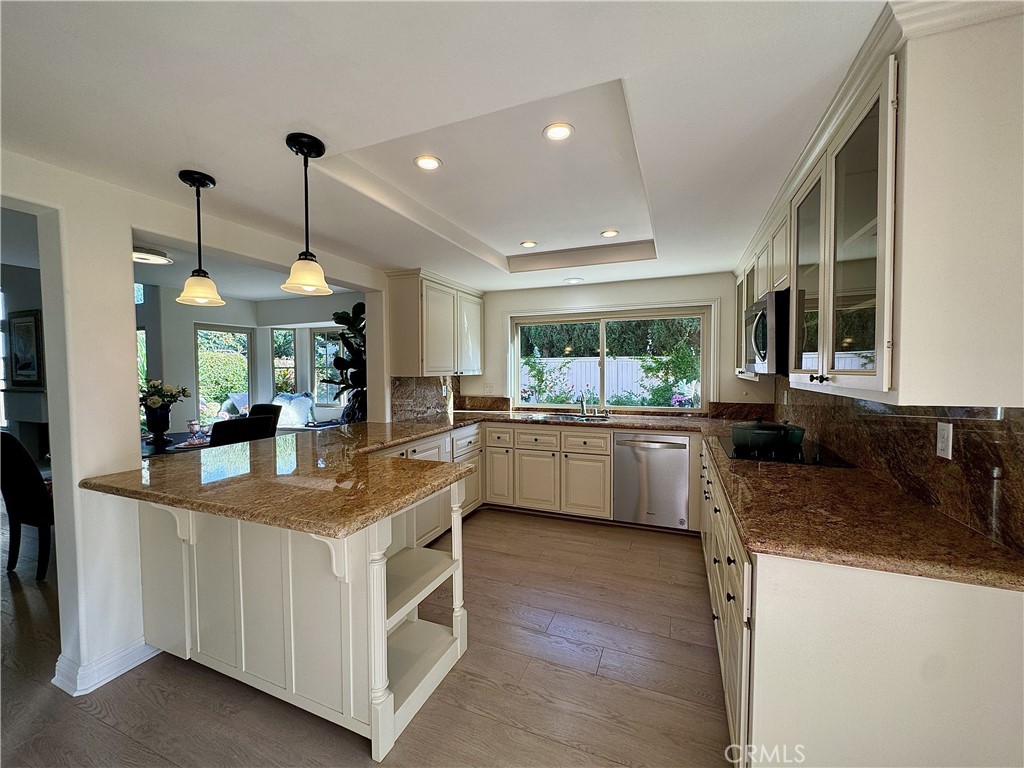 29 Sandstone Irvine, CA 92604 - Photo 14 of 31
