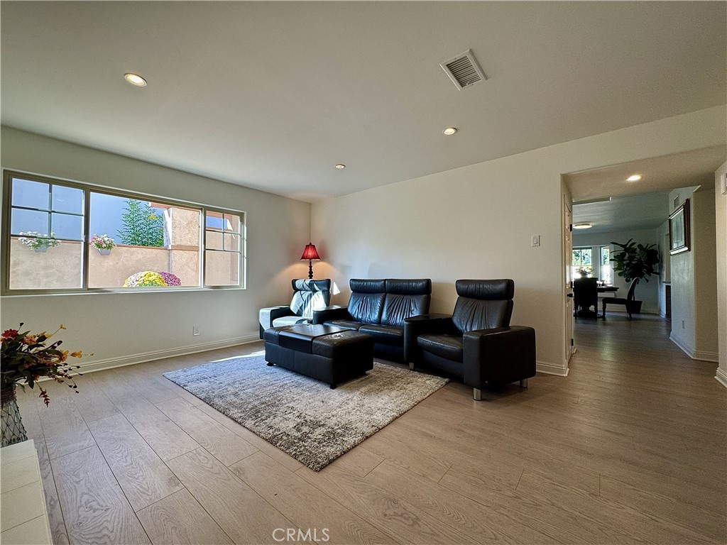 29 Sandstone Irvine, CA 92604 - Photo 15 of 31