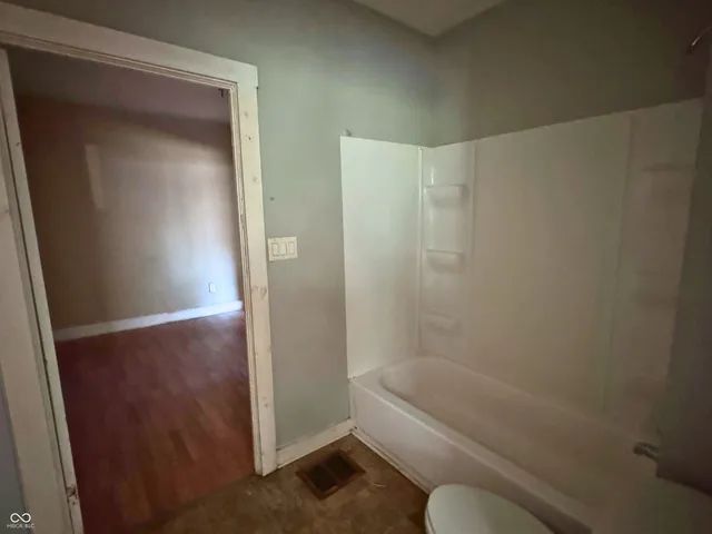 $65,000 | 621 North Grant Avenue, Indianapolis, IN 46201