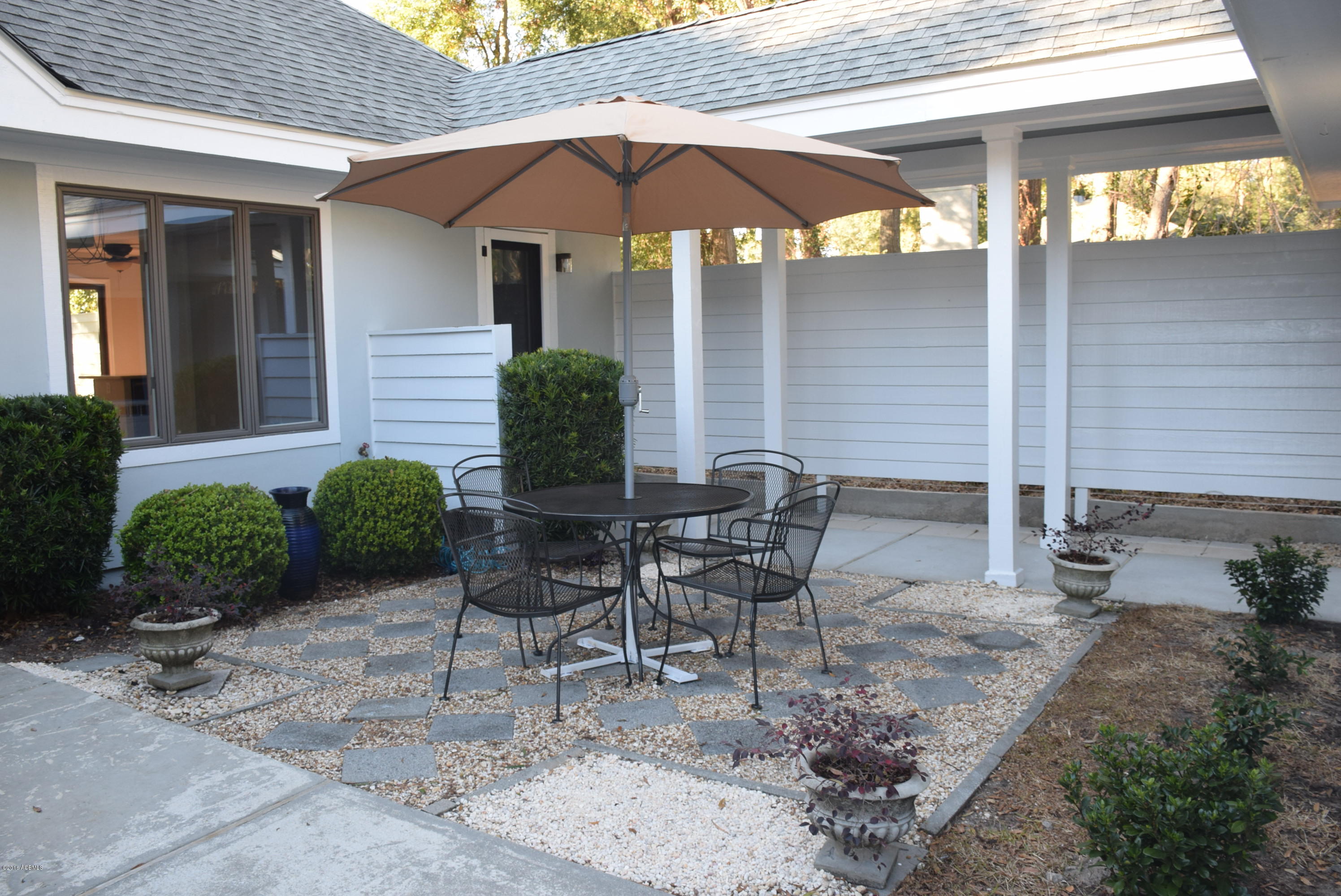 658 South Reeve Road St. Helena Island, SC 29920 - Photo 5 of 31 DSC_0013