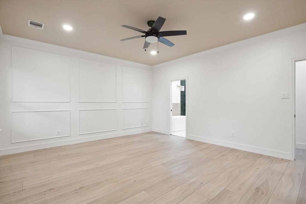 2732 Rogliano Lane League City, TX 77573 - Photo 11 of 30 Primary Bedroom