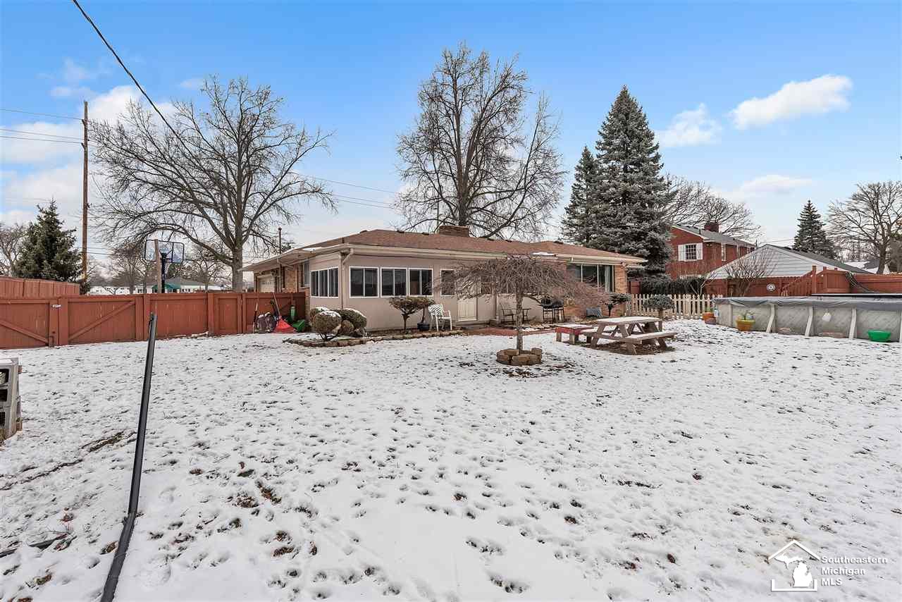 416 Cole Road Monroe, MI 48162 - Photo 37 of 41 50033758-36.JPG
