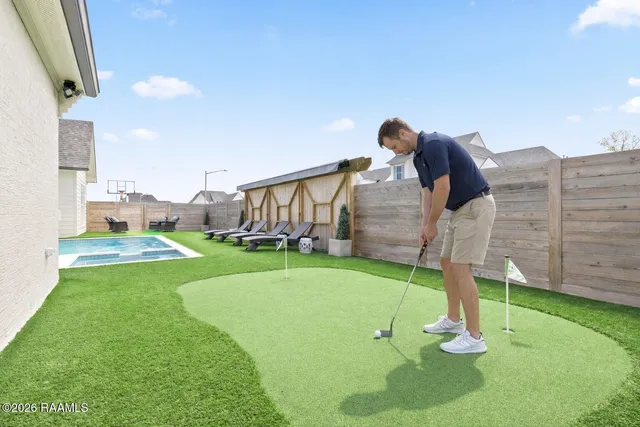 $875,000 | 211 Crossbill Drive, Lafayette, LA 70508