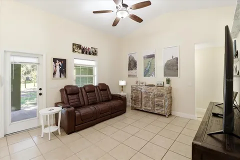 $489,000 | 1040 Southeast 162nd Place, Summerfield, FL 34491