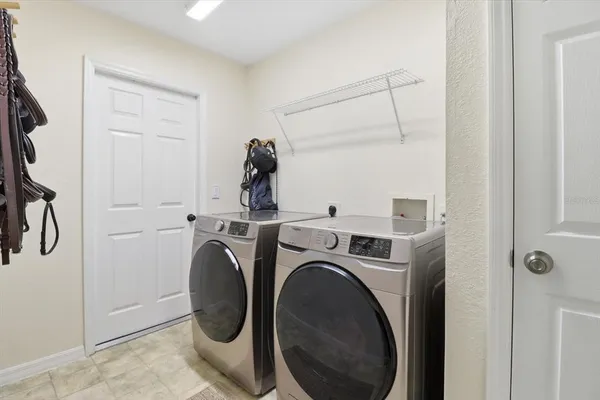$499,000 | 1040 Southeast 162nd Place, Summerfield, FL 34491