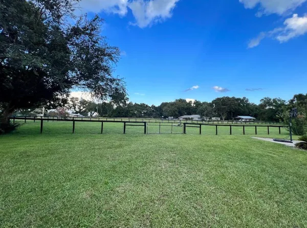 $499,000 | 1040 Southeast 162nd Place, Summerfield, FL 34491