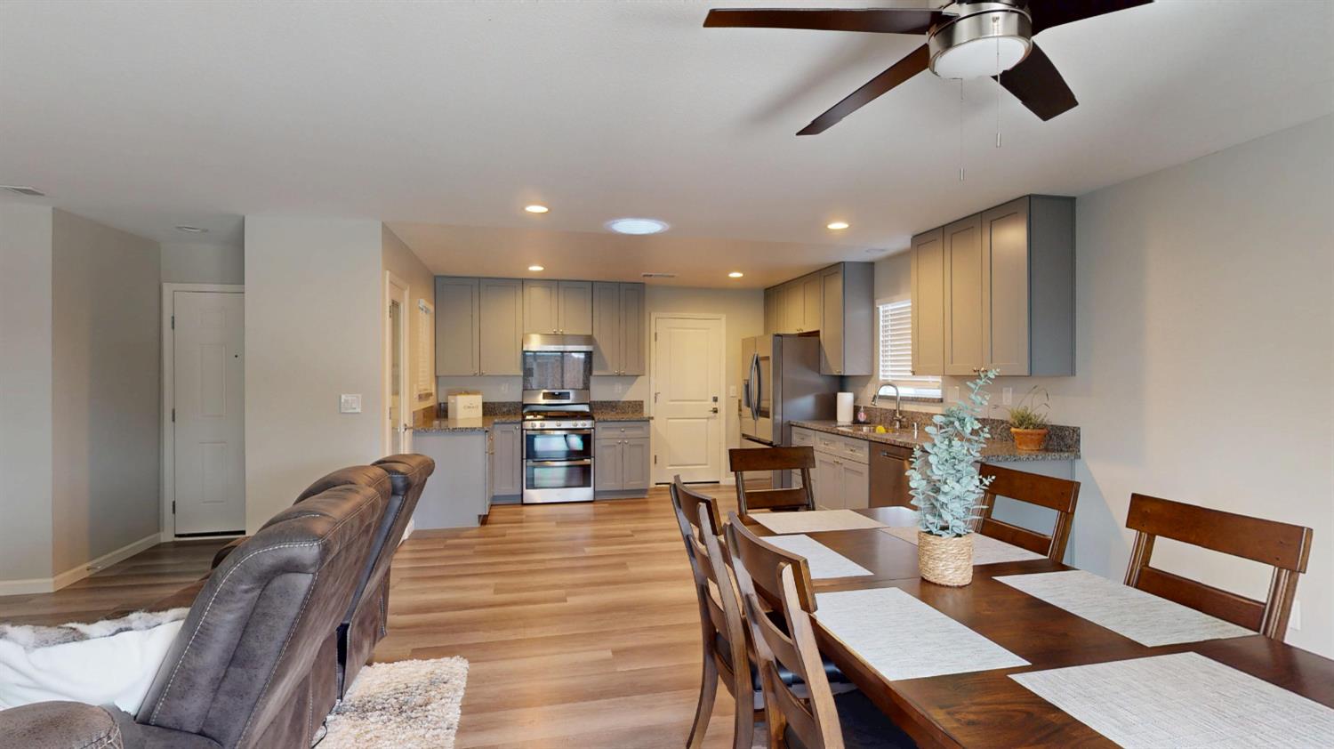 3912 Carver Road Modesto, CA 95356 - Photo 5 of 16