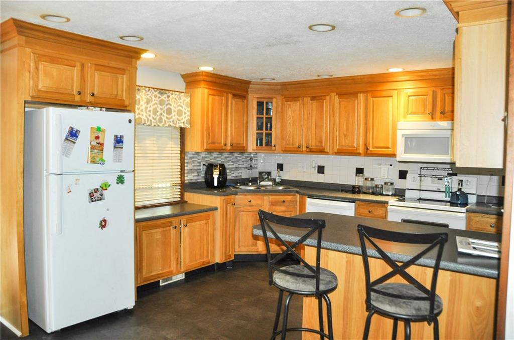 54 Fosterville Road Greensburg, PA 15601 - Photo 9 of 25 Gallery Image 9