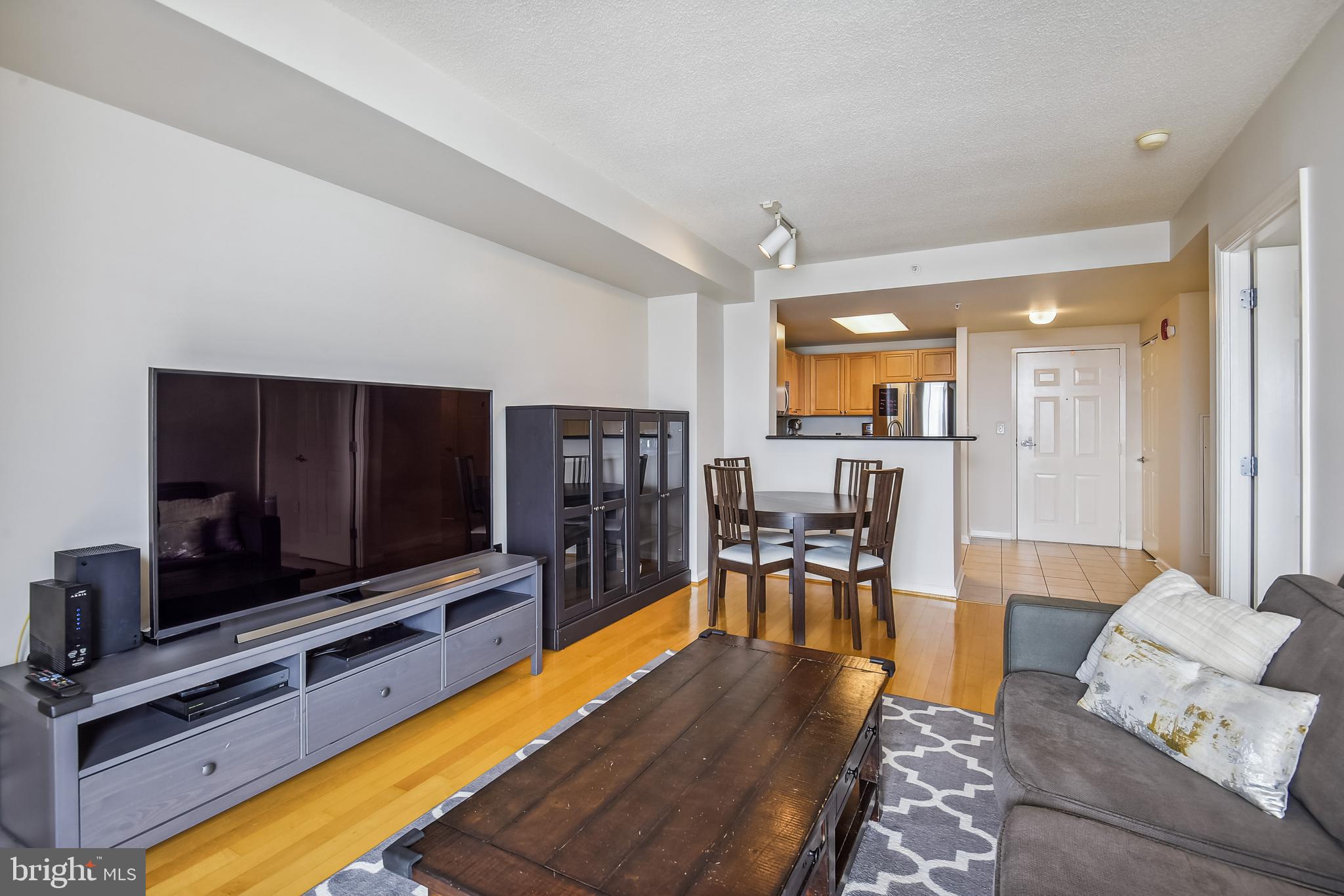 2726 Gallows Road, Unit 1311 Vienna, VA 22180 - Photo 11 of 53