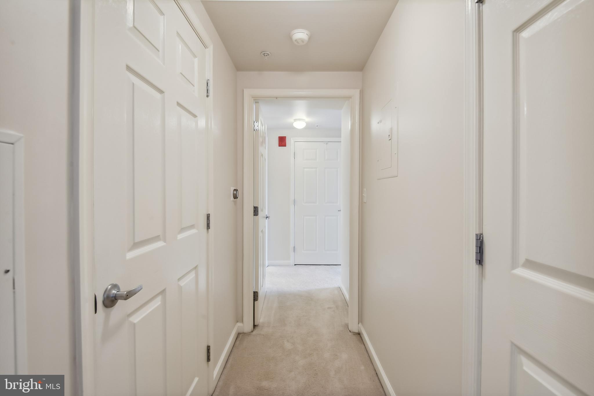 2726 Gallows Road, Unit 1311 Vienna, VA 22180 - Photo 19 of 53