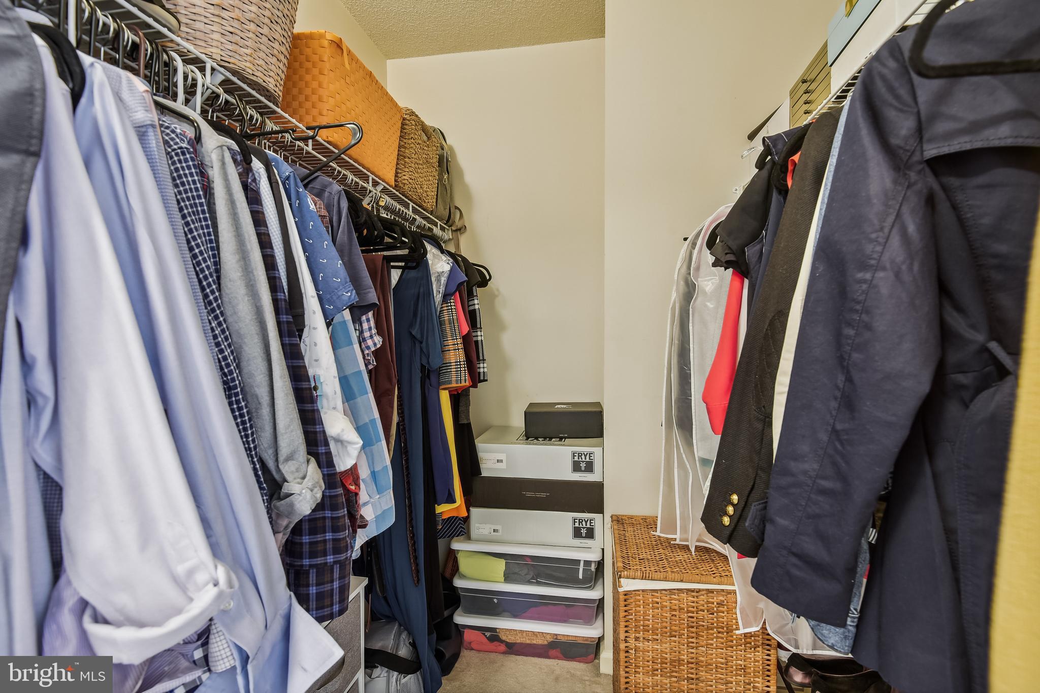 2726 Gallows Road, Unit 1311 Vienna, VA 22180 - Photo 25 of 53