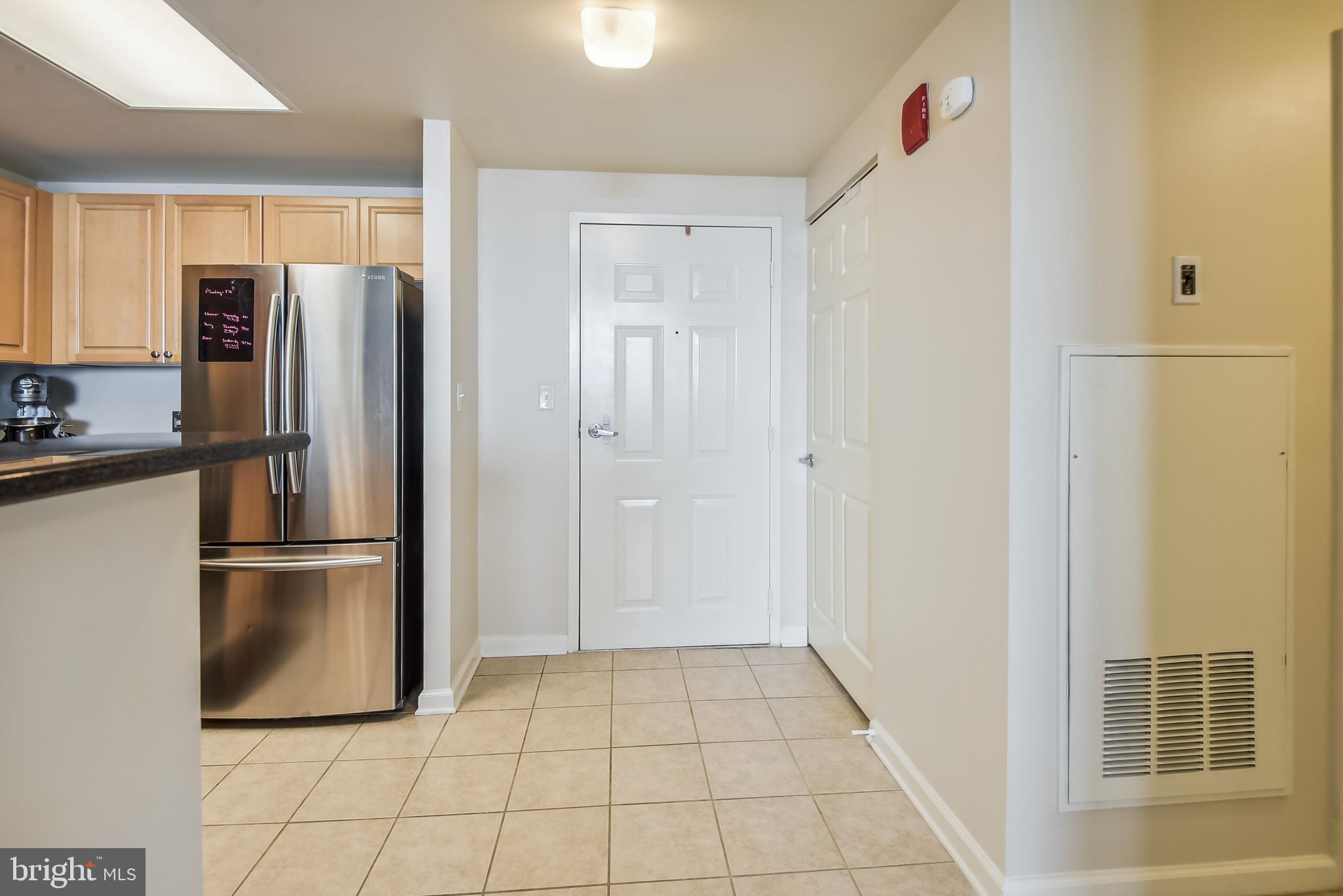2726 Gallows Road, Unit 1311 Vienna, VA 22180 - Photo 4 of 53