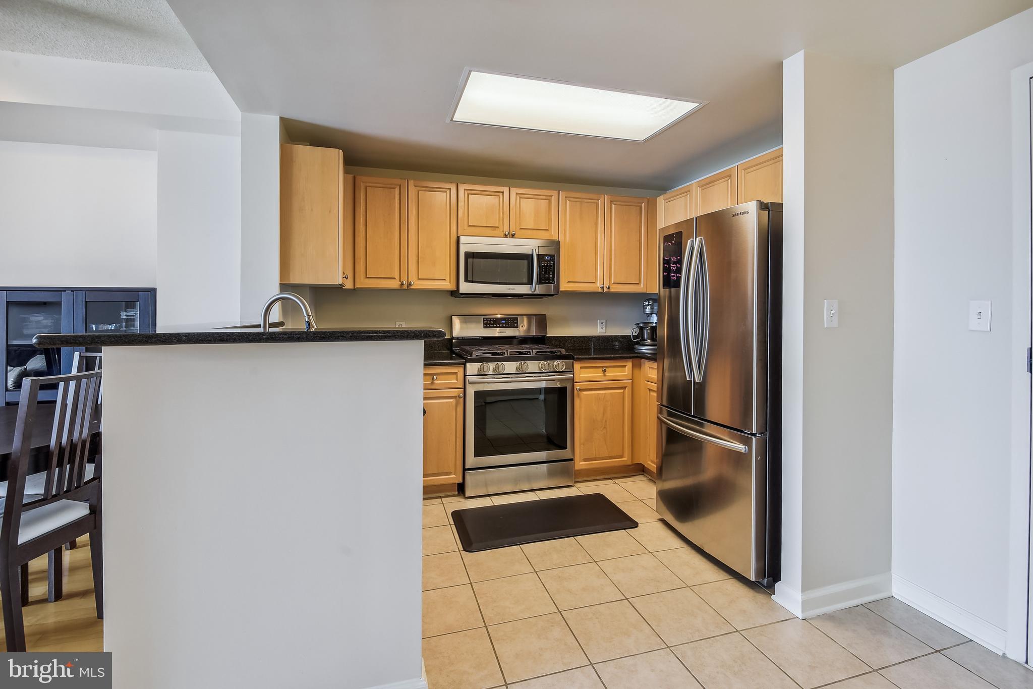 2726 Gallows Road, Unit 1311 Vienna, VA 22180 - Photo 6 of 53