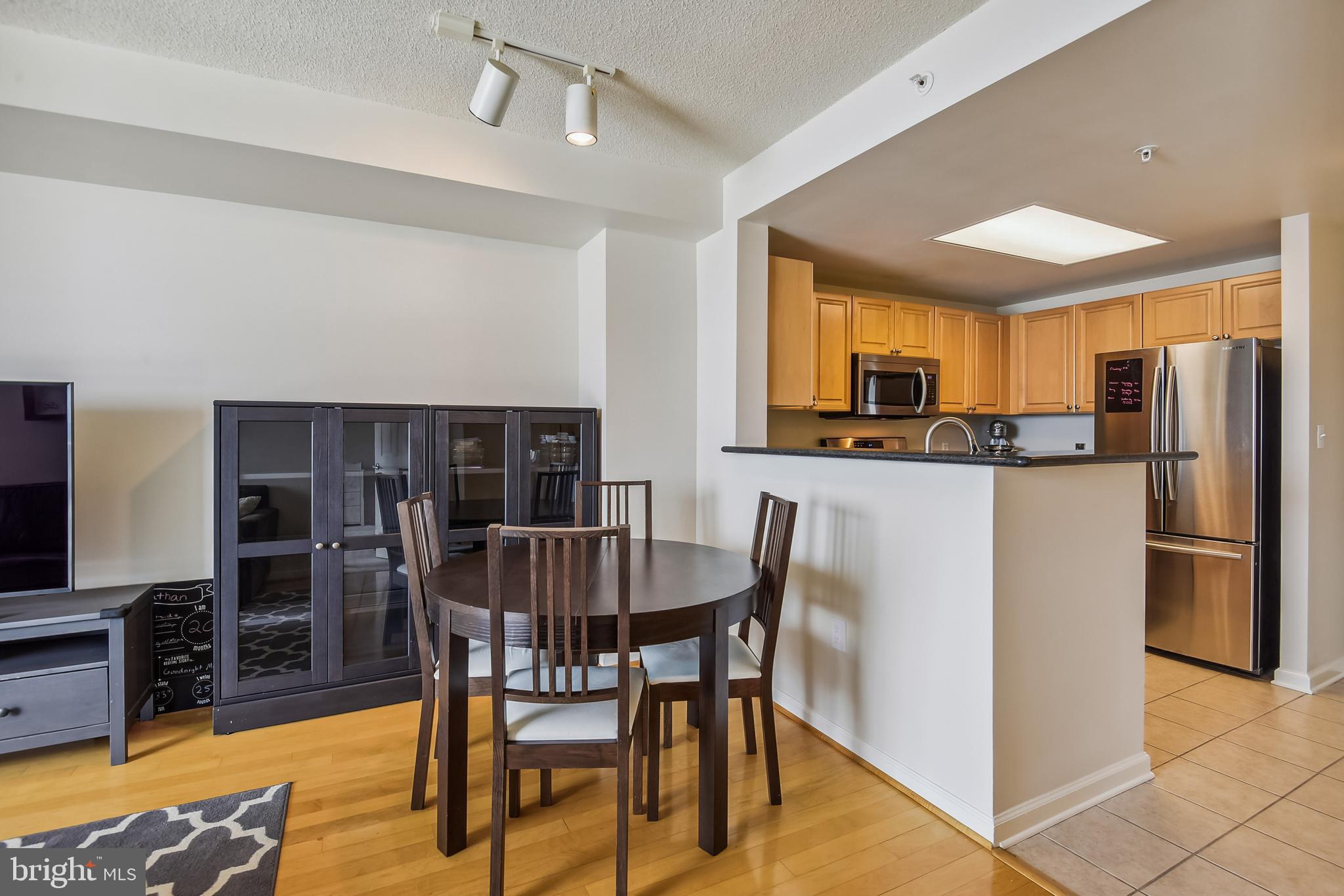 2726 Gallows Road, Unit 1311 Vienna, VA 22180 - Photo 9 of 53