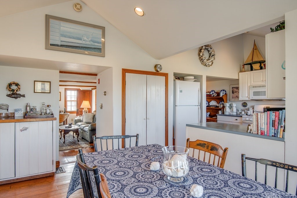 475 Old Town Road Block Island, RI 02807 - Photo 8 of 31