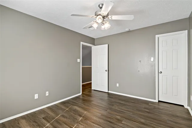 $2,000 | 5422 Summer Spring Lane, Rosharon, TX 77583