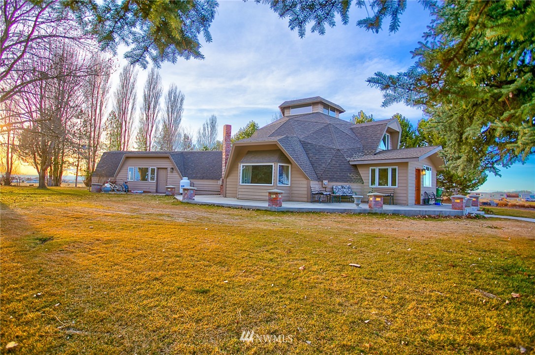 3630 Rd F Northeast Moses Lake, WA 98837 - Photo 1 of 25 Gallery Image 1